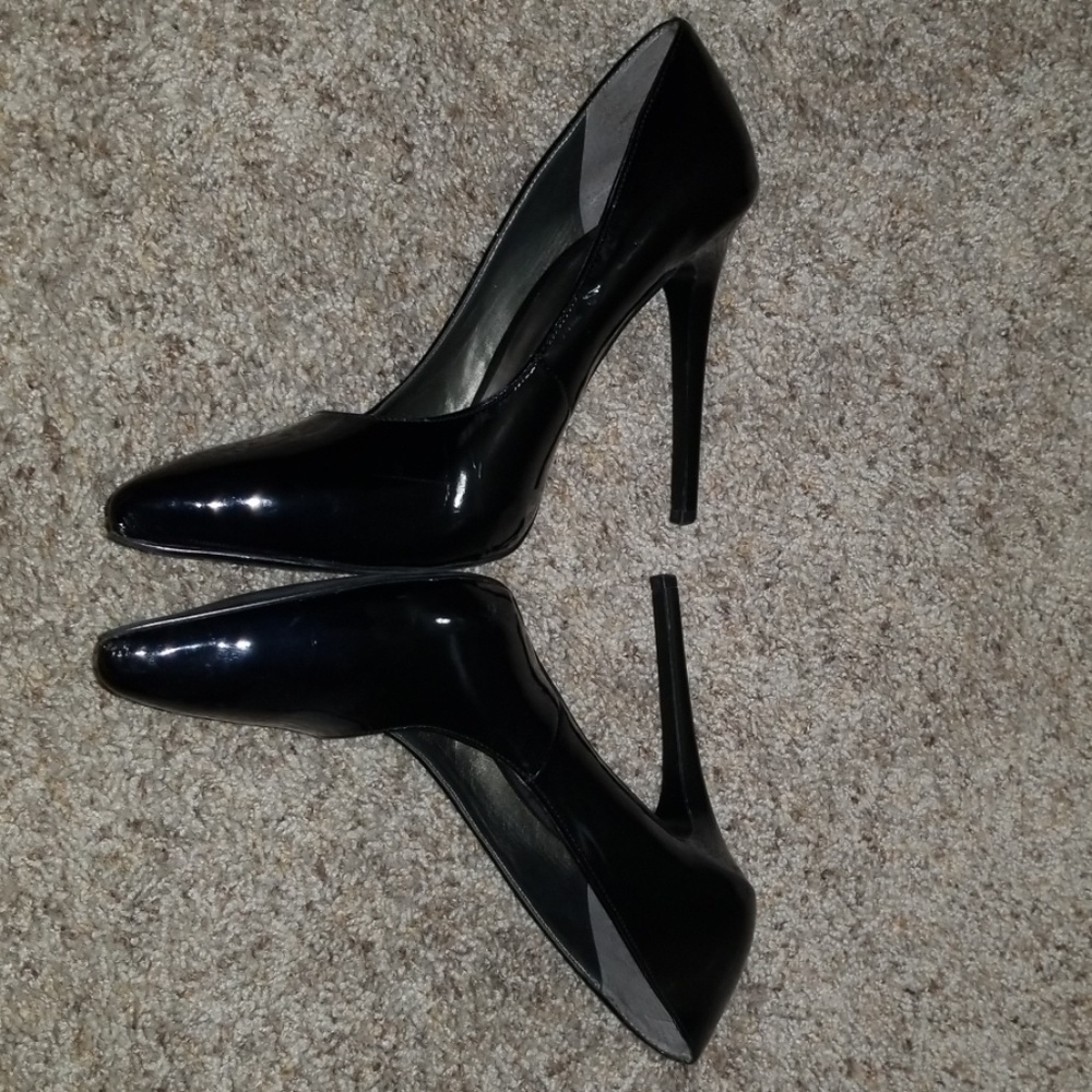 OFFERS? Carlos Santana black patent leather pumps - Picture 3 of 6